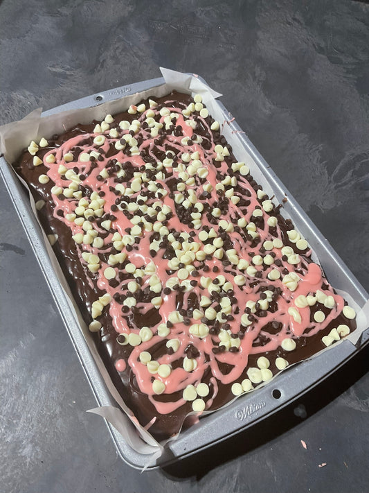 Cherry Chocolate Cheesecake Fudge